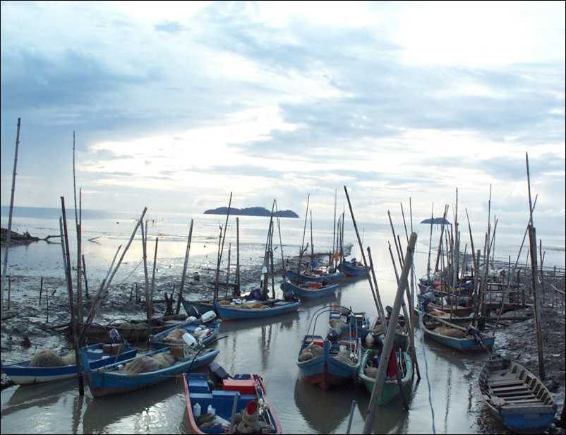 Boats Malayasia 3.jpg